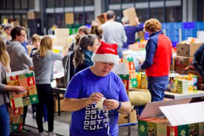 Inpakavond Kerstpakkettenactie Zwolle 2015