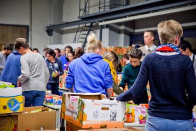 Inpakavond Kerstpakkettenactie Zwolle 2015