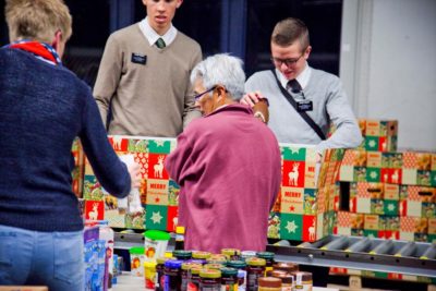 Inpakavond Kerstpakkettenactie Zwolle 2015