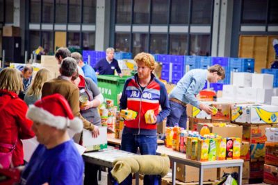 Inpakavond Kerstpakkettenactie Zwolle 2015